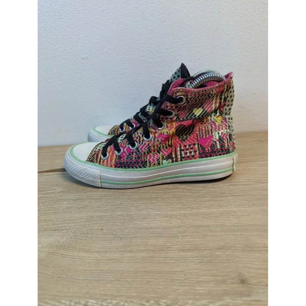 Converse Sz 5 Bright Patch HEARTS Zig Zags Chevron Stripes Retro HI TOP Women's